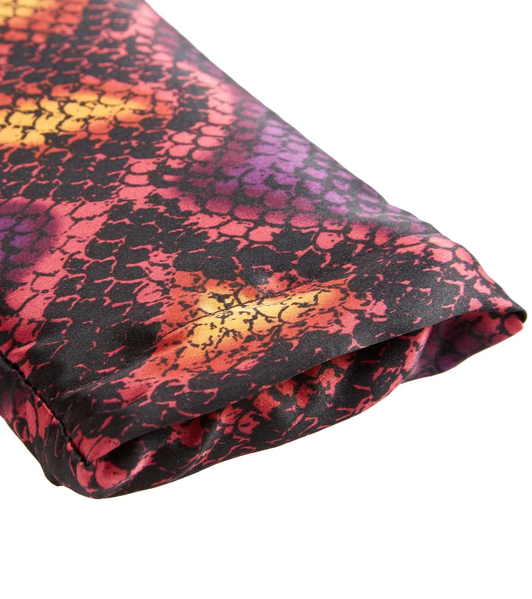 Hugger Mugger Silk Yoga Eye Pillow- Herbal Vibrant Viper 2 Hugger Mugger Silk Yoga Eye Pillow- Herbal Vibrant Viper - Image 2