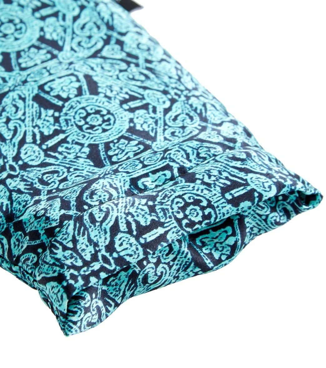 Hugger Mugger Silk Yoga Eye Pillow - Flax 3 Hugger Mugger Silk Yoga Eye Pillow - Flax - Image 3