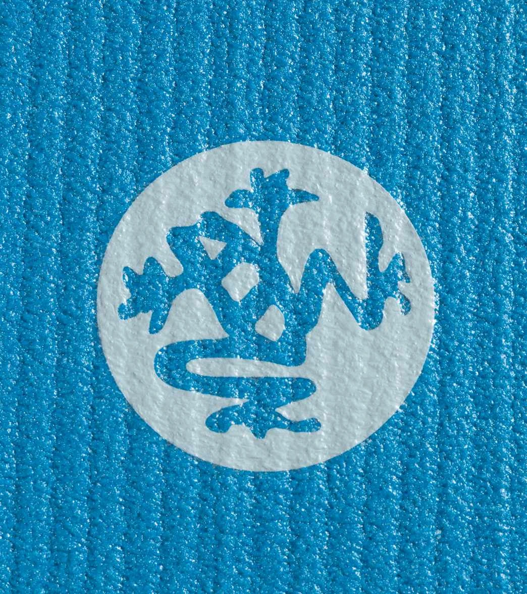 Manduka PROlite Yoga Mat 71" 4.7mm Delmara 5 Manduka PROlite Yoga Mat 71" 4.7mm Delmara - Image 5