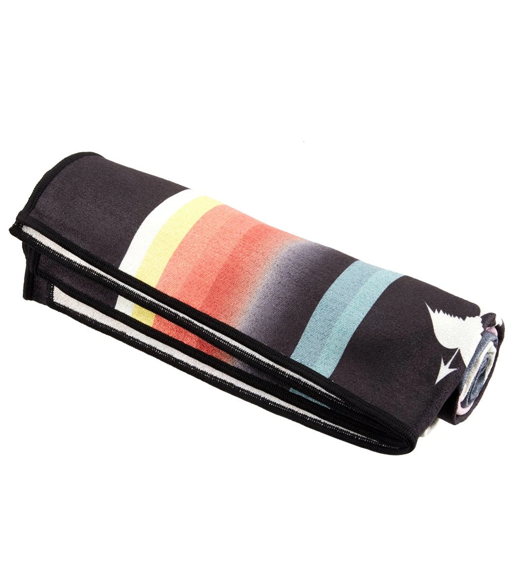 Vagabond Goods Sayulita Yoga Mat Towel 3 Vagabond Goods Sayulita Yoga Mat Towel - Image 3
