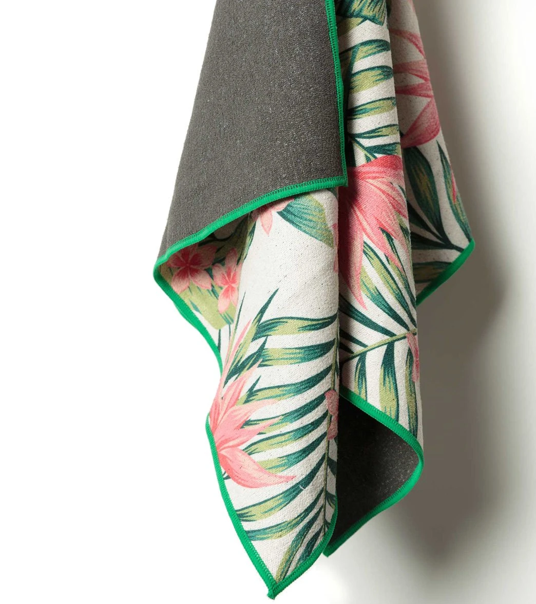 Nomadix Palms Yoga Hand Towel Pink 1 Nomadix Palms Yoga Hand Towel Pink