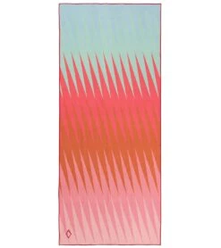 Nomadix Heat Wave Yoga Mat Towel Pink -Yoga Balance 4102135840803 pink