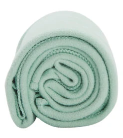 Alo Yoga Perf No Sweat Hand Towel -Yoga Balance 6765706018859 honeydew 2a