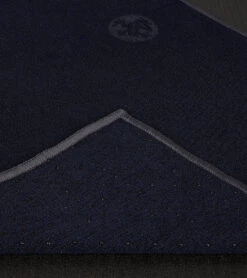 Manduka Yogitoes® Yoga Hand Towel Midnight