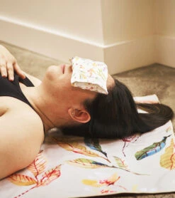 Halfmoon Silk Eye Pillow FLORA -Yoga Balance 7009093779499 flora 3a