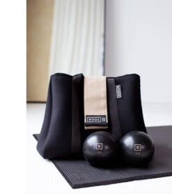 B Yoga Sphere Weights -Yoga Balance 7010085863467 black 4a